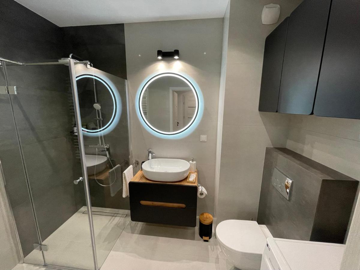 Newport Industrial Apartment ワルシャワ エクステリア 写真